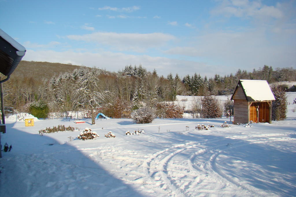 Gite De La Cour Campandré-Valcongrain Стая снимка