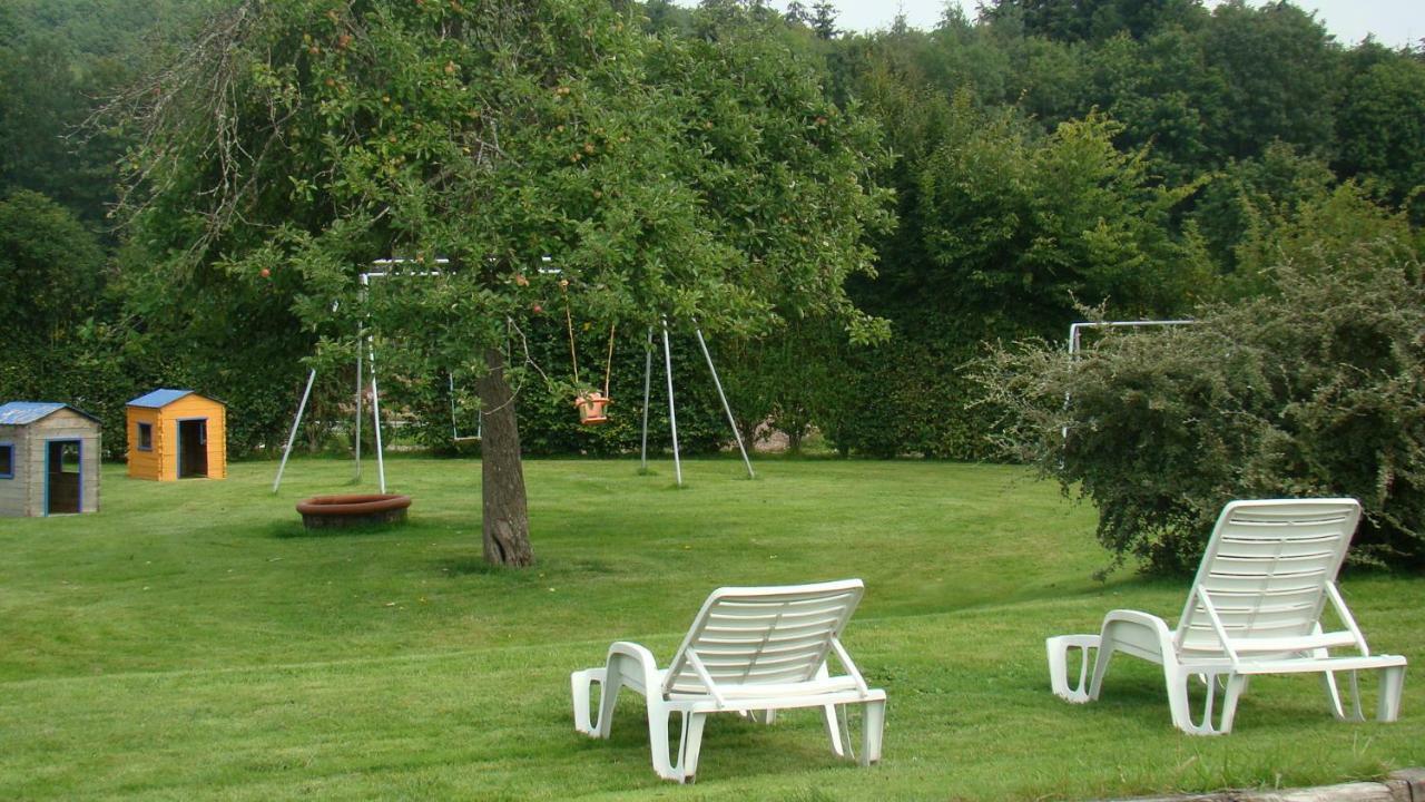 Gite De La Cour Campandré-Valcongrain Екстериор снимка