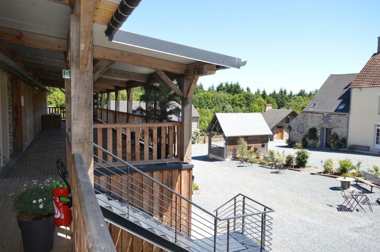 Gite De La Cour Campandré-Valcongrain Екстериор снимка